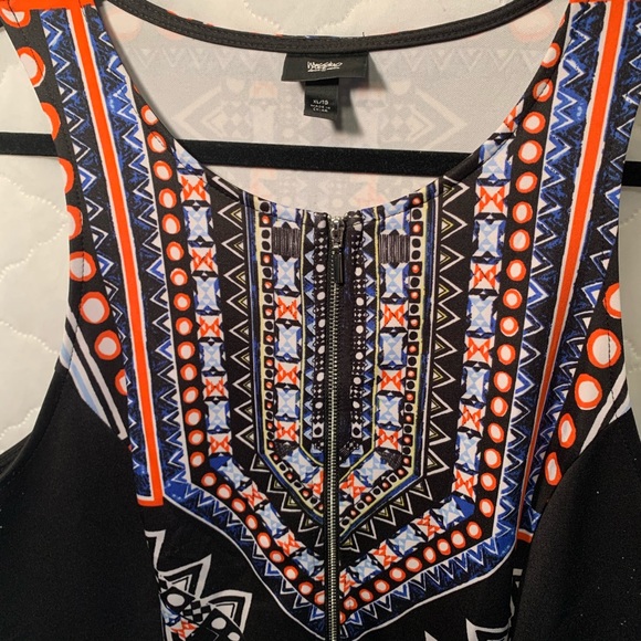 Sleeveless Event Dress - Picture 4 of 7